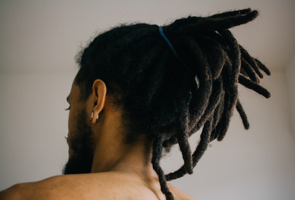 Dreadlocks réalisées sans cire